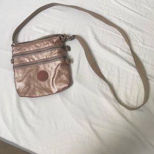 Crossbody purse
